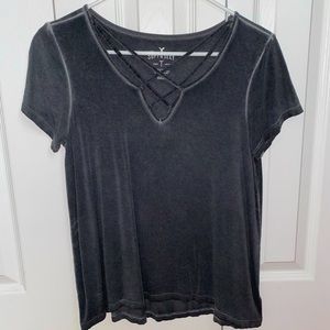 American Eagle shirt sleeve